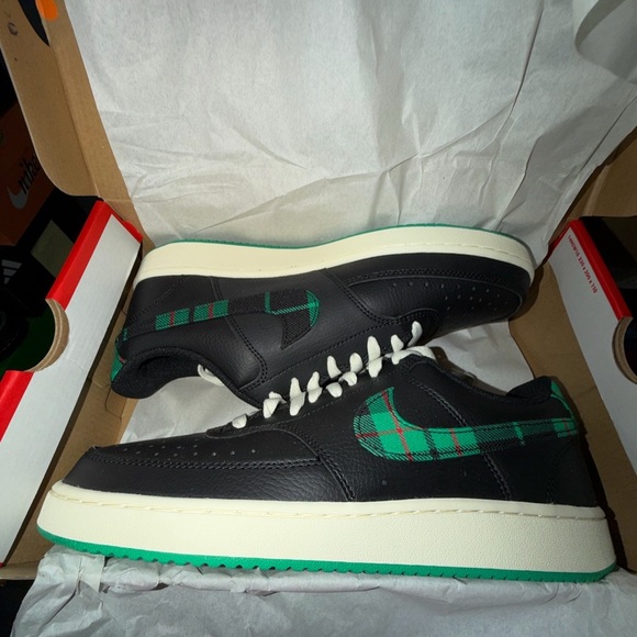 Black and Green Plaid Men's Nike Force Sneakers Size 9 - Picture 5 of 5